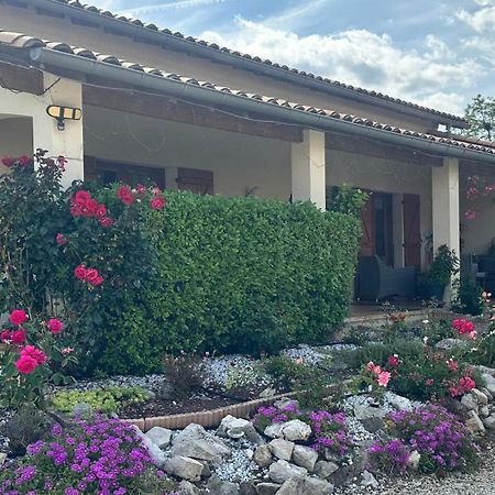 Appartement mansardé et climatisé 50 m2 Pompignan  Esterno foto