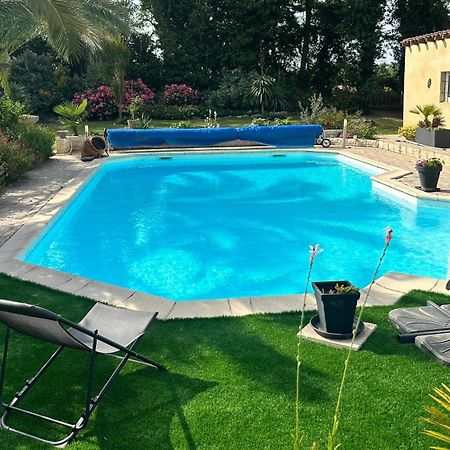 Appartement mansardé et climatisé 50 m2 Pompignan  Esterno foto