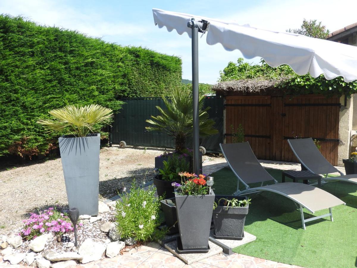 Appartement mansardé et climatisé 50 m2 Pompignan  Esterno foto