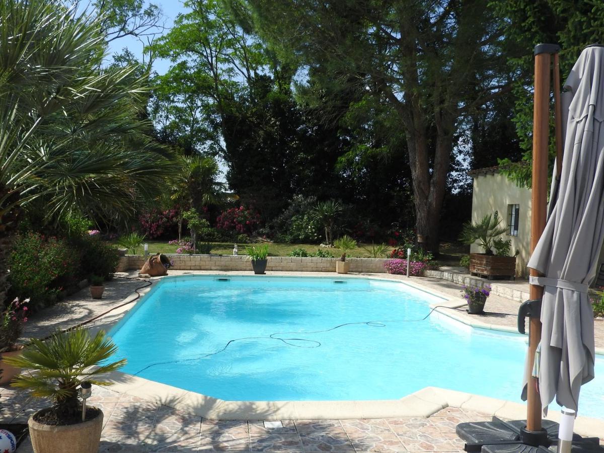 Appartement mansardé et climatisé 50 m2 Pompignan  Esterno foto