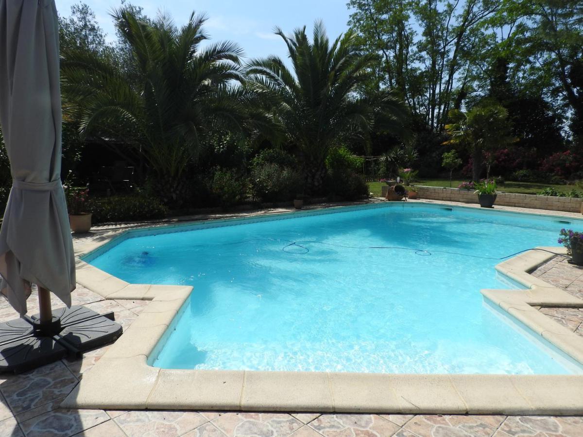 Appartement mansardé et climatisé 50 m2 Pompignan  Esterno foto
